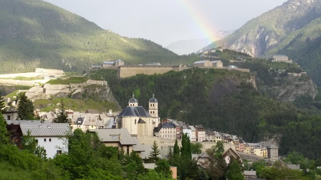 Maison A Tour Briancon ภายนอก รูปภาพ