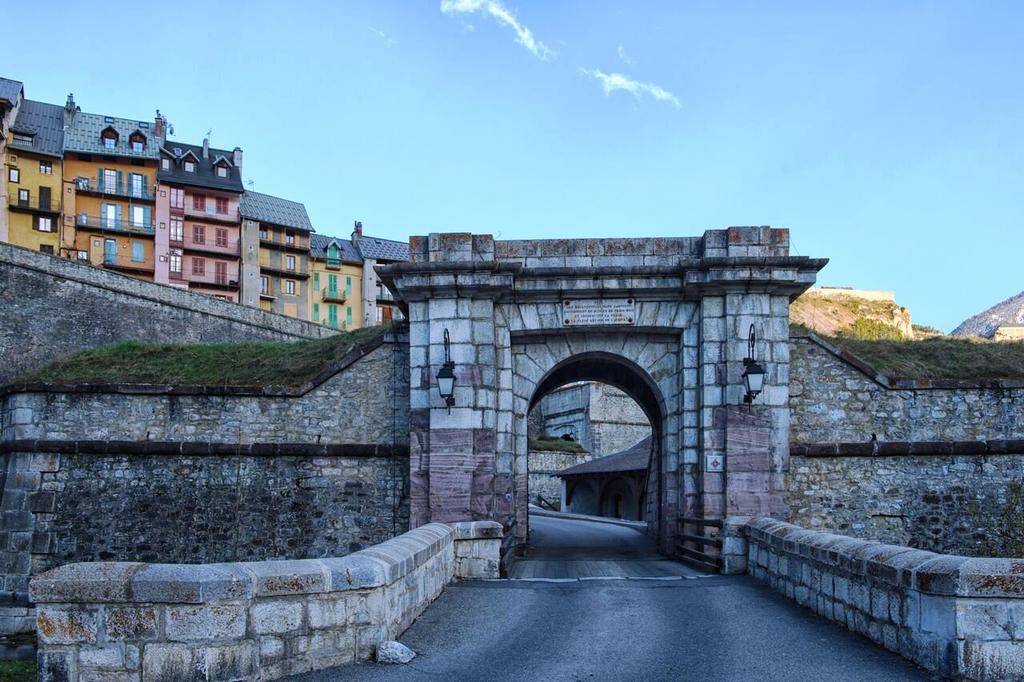 Maison A Tour Briancon ภายนอก รูปภาพ